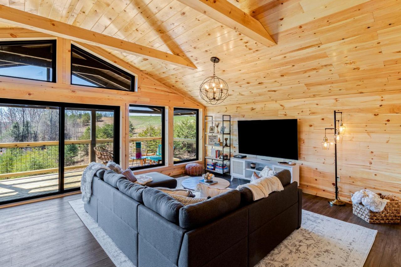 Honey Bee Hideaway Villa Rogers ภายนอก รูปภาพ
