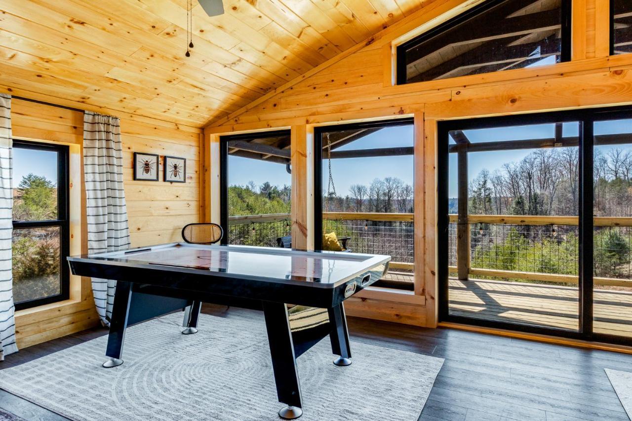 Honey Bee Hideaway Villa Rogers ภายนอก รูปภาพ