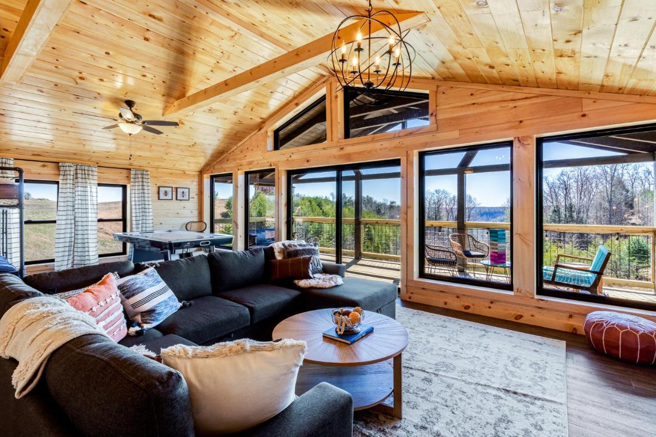 Honey Bee Hideaway Villa Rogers ภายนอก รูปภาพ